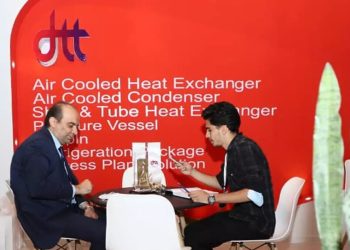 مدیر سازمان فروش و بازاریابی شرکت دمافین