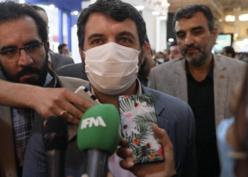 بازدید عبدالملکی،وزیر تعاون کار و رفاه اجتماعی از نمایشگاه نفت