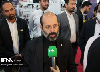 بازدید رازدار از دومین نمایشگاه تزئین و تقویت خودرو