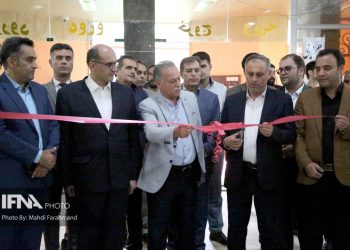 افتتاح نمایشگاه تخصصي ماشین آلات، یراق آلات و نمایشگاه صنعت برق و مخابرات در تبریز