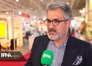 گلایه شرکت کنندگان در نمایشگاه صنعت غلات و نان و آرد و پاسخ برگزارکننده