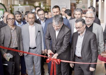 نمایشگاه گیاهان دارویی افتتاح شد + (آلبوم عکس)