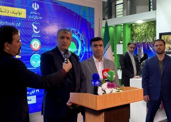 بازدید رئیس سازمان انرژی اتمی ایران از نمایشگاه بین‌المللی محیط زیست + (آلبوم عکس)