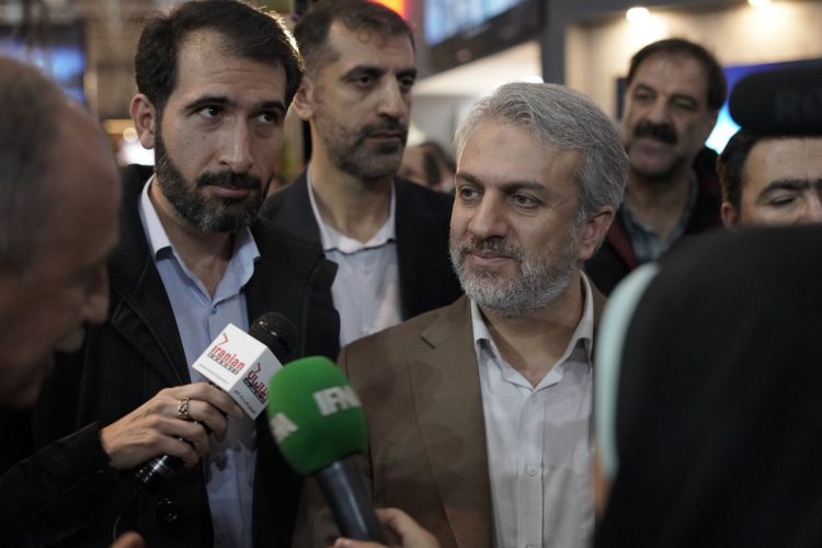 افتتاح نمایشگاه بین المللی لوازم خانگی توسط فاطمی امین