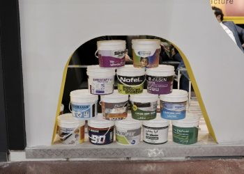 نمایشگاه رنگ و رزین