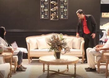 صدای پای سی و دومین نمایشگاه مبل میآید