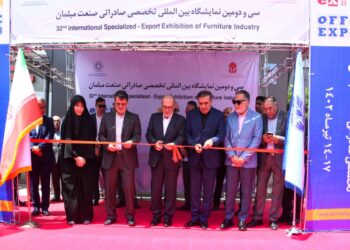 سی و دومین نمایشگاه بینالمللی تخصصی صادراتی صنعت مبلمان افتتاح شد + (آلبوم عکس)