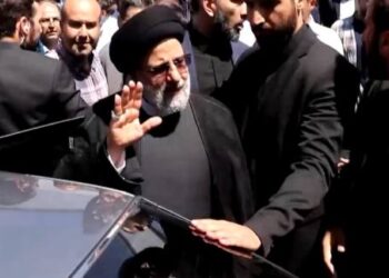 رئیس جمهور در نمایشگاه روایت خدمت: ماخدمتگزار هستیم و داوری با مردم است