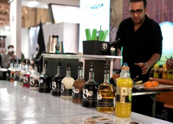 آلبوم عکس از دهمین نمایشگاه بینالمللی نوشیدنیها، چای و قهوه