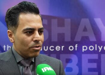 الیاف شایان با طیف های رنگارنگ