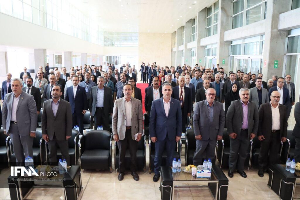 نمایشگاه آیفارم
