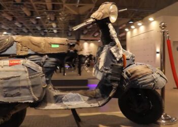 نمایشگاه پوشاک