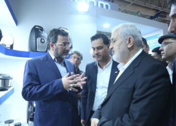 وزیر صمت از نمایشگاه لوازم خانگی