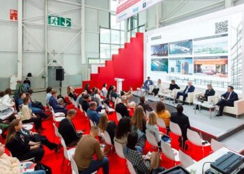 افتتاح نمایشگاه ساختمان مسکو