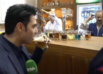 تست موادغذایی در نمایشگاه آگروفود