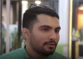 در و پنجره بازی با مهندس جوان