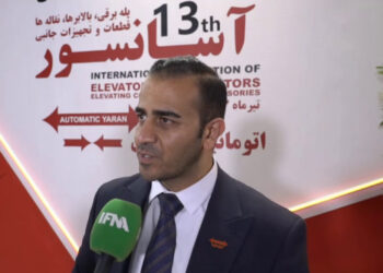 تجربه‌ای خاص با درب‌های آسانسور اتوماتیک یاران