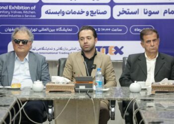 آلبوم عکس از نشست مشترک بازرگانان با تولیدکنندگان در پایوکس 2024