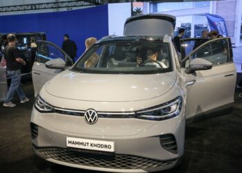 نمایشگاه خودرو