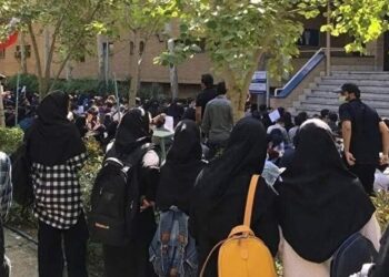 اخراج و تعلیق تقریبا 50 دانشجو طی سه سال اخیر