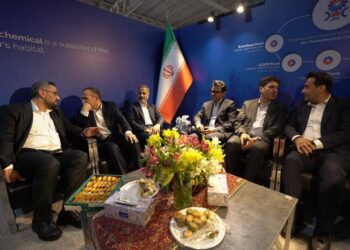 مدیرعامل پتروشیمی جم:اهمیت پیشرفت افق سرمایهگذاری در صنعت پتروشیمی