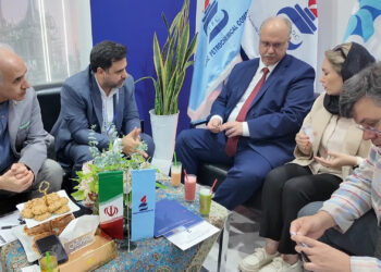 دیدار سفیر بلاروس با مدیر عامل هیئت مدیره شرکت پتروشیمی تبریز