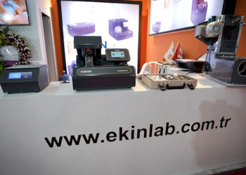 خارجی ها در نمایشگاه نان تهران