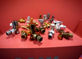 شیر زانو رادیاتور ایران گرما با بقیه فرق دارد