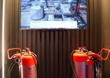 آلبوم عکس از نمایشگاه آتش نشانی