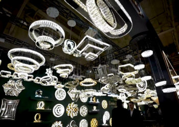 نمایشگاه تهران دوباره روشن شد