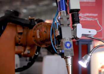 با مگاماشین با تکنولوژی همگام هستید