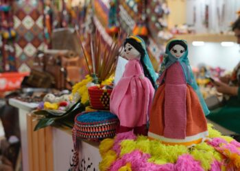 آلبوم عکس از نمایشگاه صنایع دستی