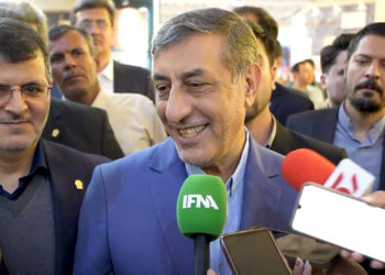 معاون اجرایی رئیس جمهور در نمایشگاه صنایع دستی؛ هنر نزد ایران است وبس