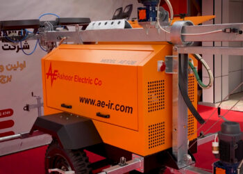 آشور الکتریک ایرانیان اولین و تنها تولید کننده برج نور سیار