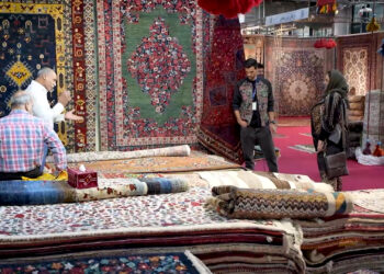 مشکلات تولید کنندگان  فرش دستباف