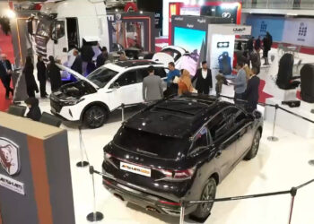 نمایشگاه خودرو در یزد