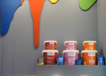 آلبوم عکس از رنگی ترین نمایشگاه تهران