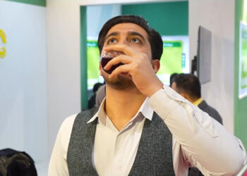 کود خوردن خبرنگار در مشهد!