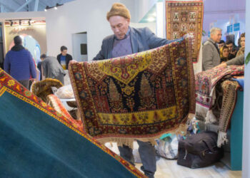 آلبوم عکس از نمایشگاهی به رنگ ایران