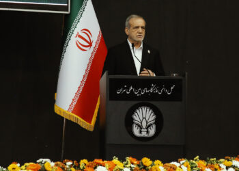 رئیس جمهور در نمایشگاه اوراسیا؛  احترام باید متقابل باشد