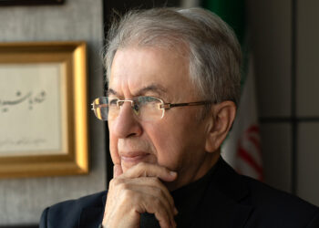 با لطمه به نمایشگاه تهران نمایشگاه پاریس لطمه می خورد