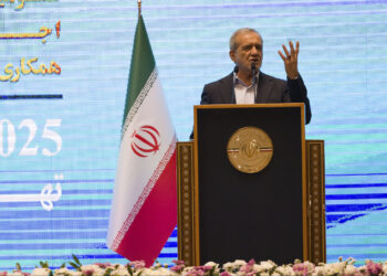 رئیس جمهور در اجلاس همکاری‌های ایران و آفریقا؛ما می‌توانیم به هم کمک کنیم و باید این کار را بکنیم