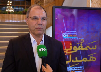 حصارهای اطراف صنعت نمایشگاهی باز میشود