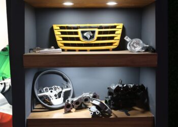 قطعات خودرو در نمایشگاه تهران