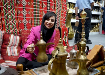 چرا و کی قهوه میخوریم؟ رازهای روزانه عاشقان کافئین