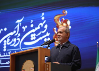 پزشکیان در روز ملی صادرات ؛ آینده را ما میسازیم، نه آنهایی که میگویند «نمیشود»!