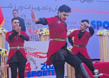 افتتاح پرانرژی نمایشگاه ورزش با رقص آذری و ورزش صبحگاهی