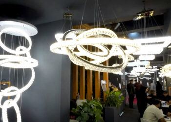 لوستر کلاسیک یا مدرن؟ نظر شما چیه؟