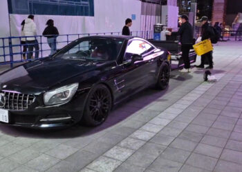 فروش غذای خانگی با مرسدس بنز میلیاردی در ژاپن