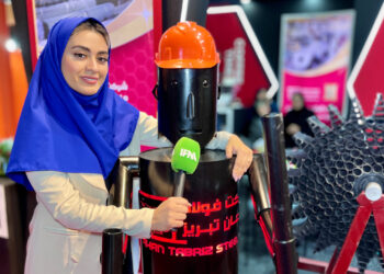 دستت رو بده… بریم داخل دنیای داغ ایرانمتافو!